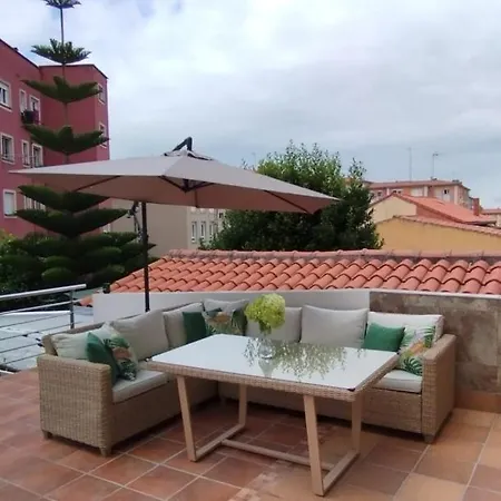Villalvaro Con Parking Apartment Santander